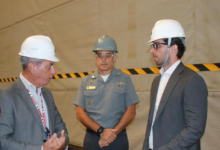 Prefeito Haroldinho visitou o Complexo Naval de Itaguaí, onde foram apresentados avanços do programa brasileiro de construção de submarinos e discutidos impactos econômicos para o município.